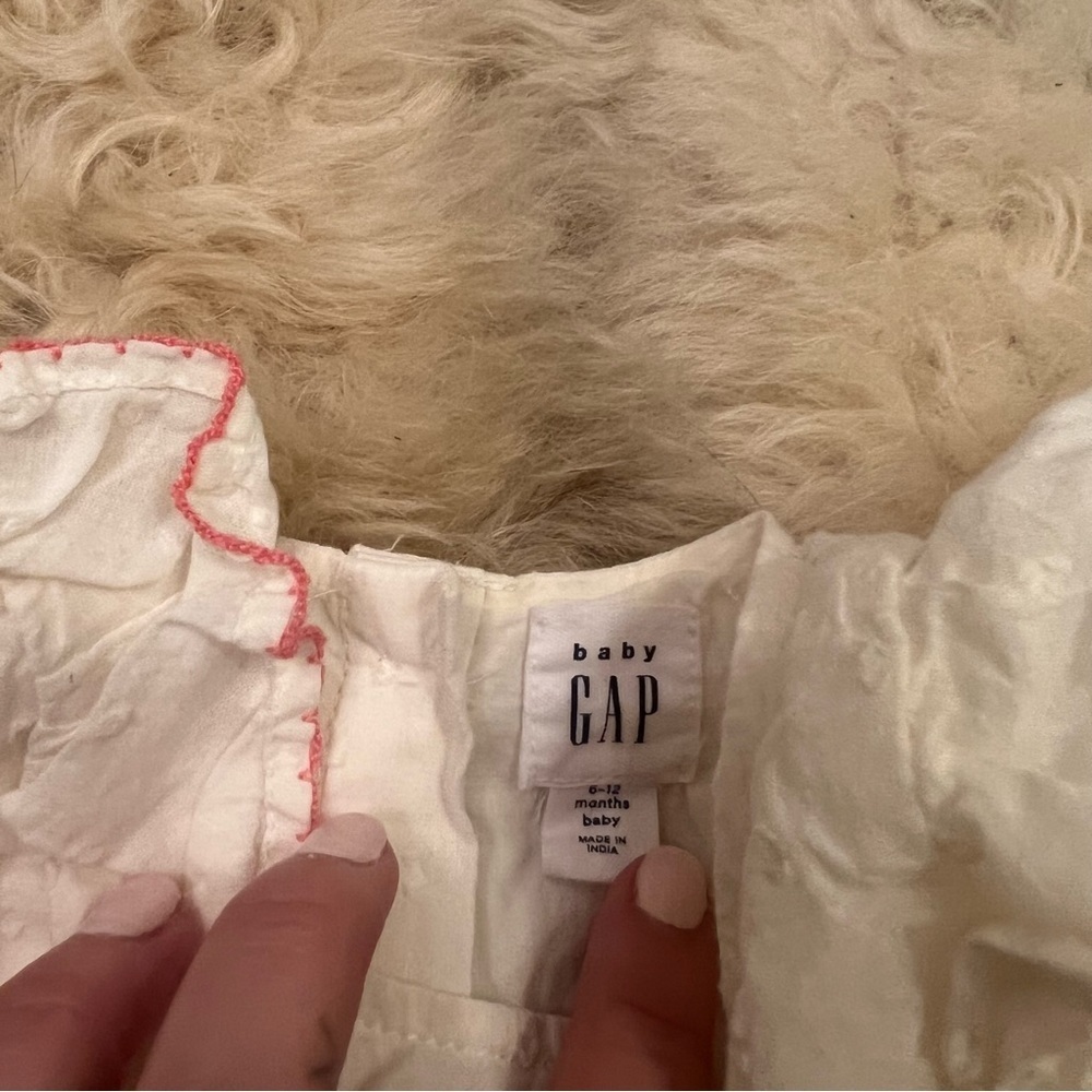 Gap Bundle - Picture 5 of 10